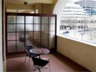 Quest Canberra Aparthotel